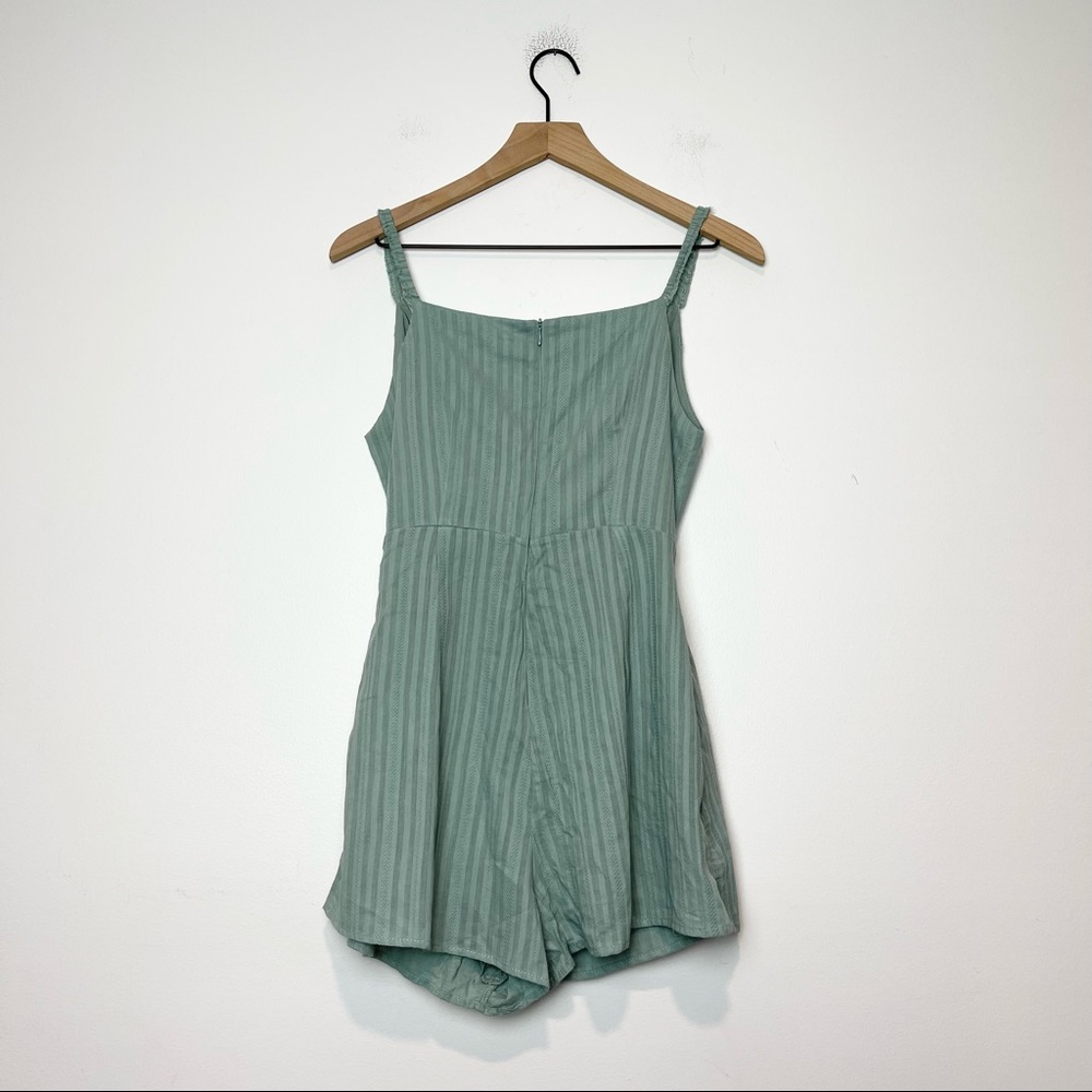 SHOWPO PALE GREEN ROMPER - Picture 2 of 8